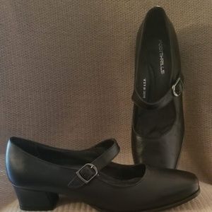 Women's Beth Footthrills Leather Dress Shoes